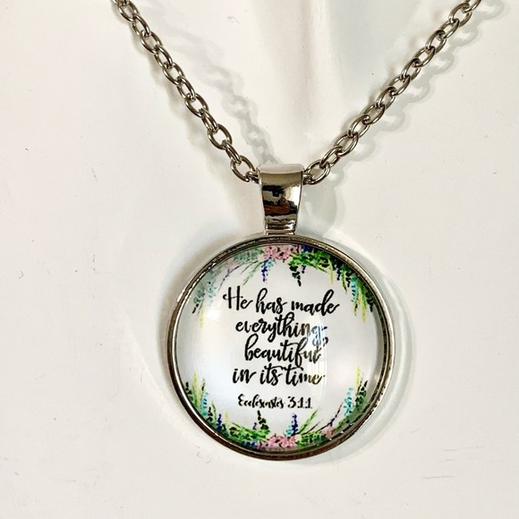 Faith based pendant necklace. - Picture 1 of 3